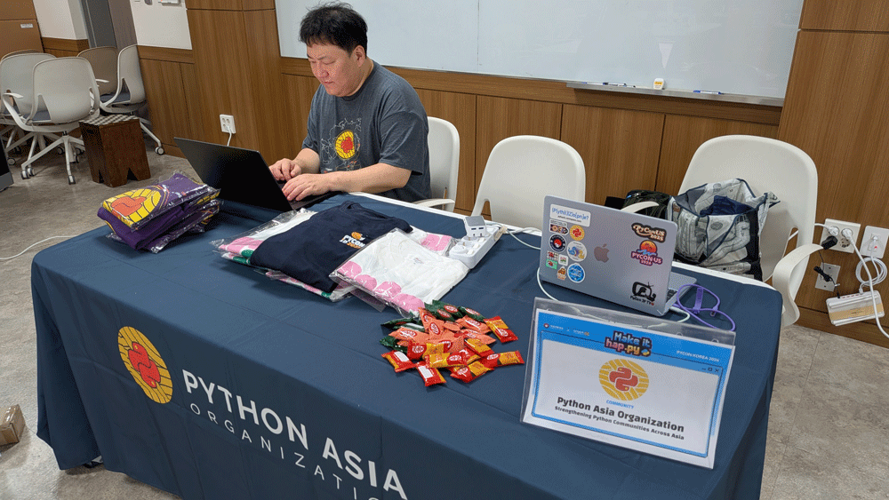 Python Asiaブースの様子