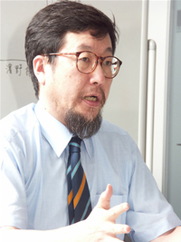 吉岡弘隆氏