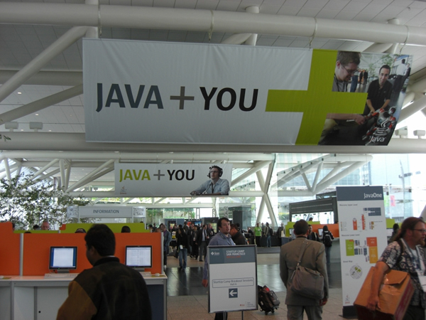 写真1　今年で13回目を迎えるJavaOne