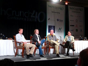 左からフィロ、ハーレー、アンドリーセン、モリッツ（TechCrunch）